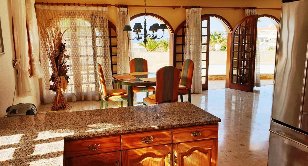 Villa Sunny House With Private Pool And Sea View Costa Adeje  Esterno foto