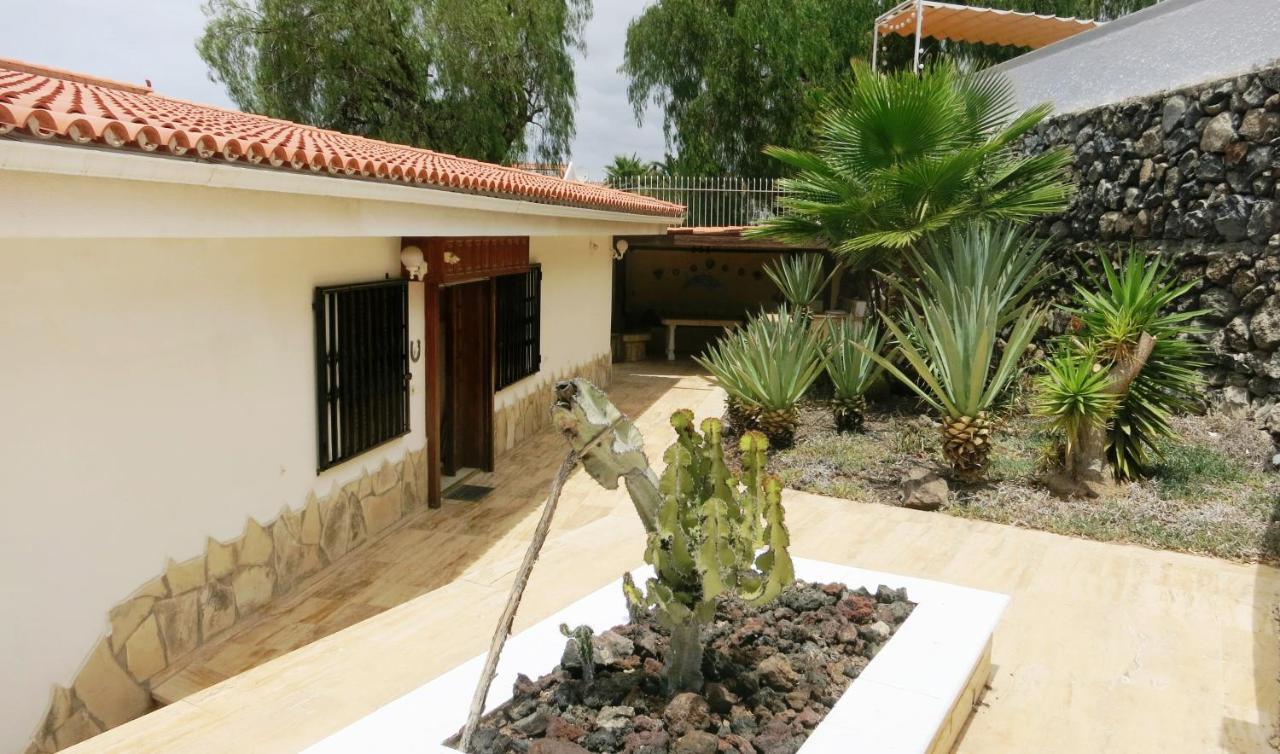 Villa Sunny House With Private Pool And Sea View Costa Adeje  Esterno foto